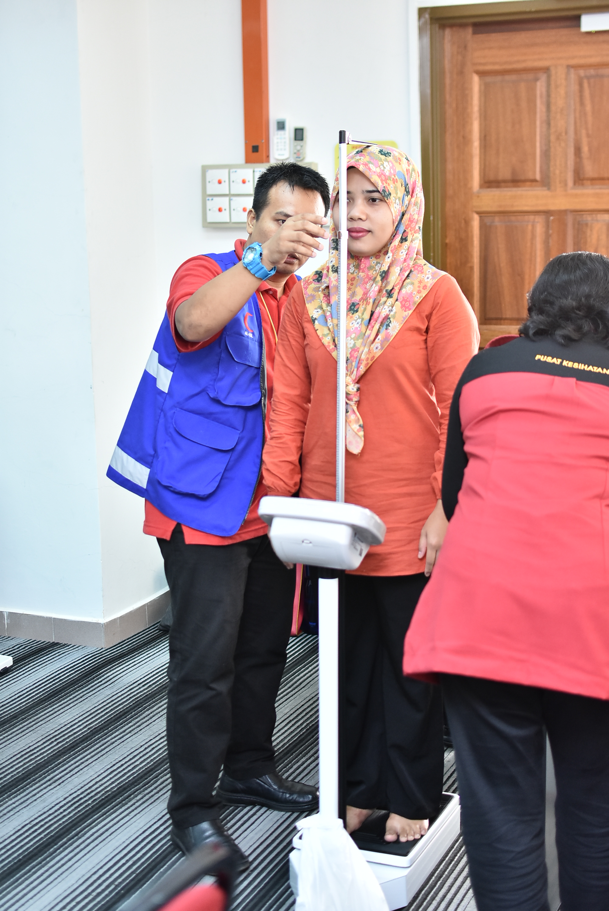UKM 9000